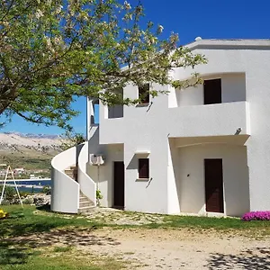 Apartment Paro, Pag Town